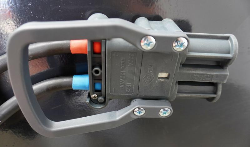 GRUMA 80 Volt 5 PzS 625 Ah - Acumulador: foto 4 GRUMA 80 Volt 5 PzS 625 Ah - Acumulador: foto 4