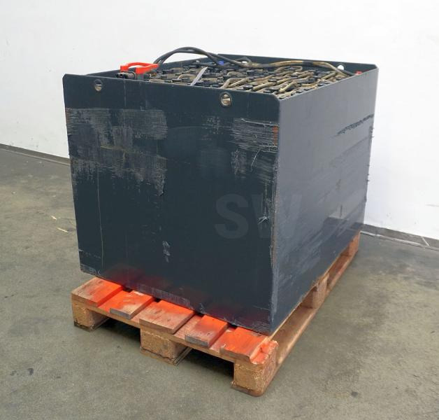 GRUMA 80 Volt 5 PzS 775 Ah - Acumulador: foto 2 GRUMA 80 Volt 5 PzS 775 Ah - Acumulador: foto 2