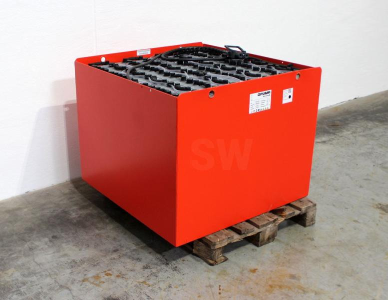 GRUMA 80 Volt 6 PzS 870 Ah - Acumulador: foto 1 GRUMA 80 Volt 6 PzS 870 Ah - Acumulador: foto 1