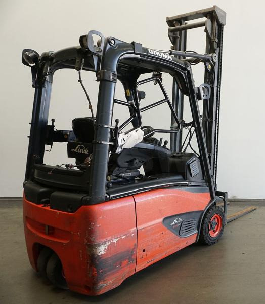 Linde E 16 EVO 386-02 - Carretilla elevadora eléctrica: foto 2 Linde E 16 EVO 386-02 - Carretilla elevadora eléctrica: foto 2