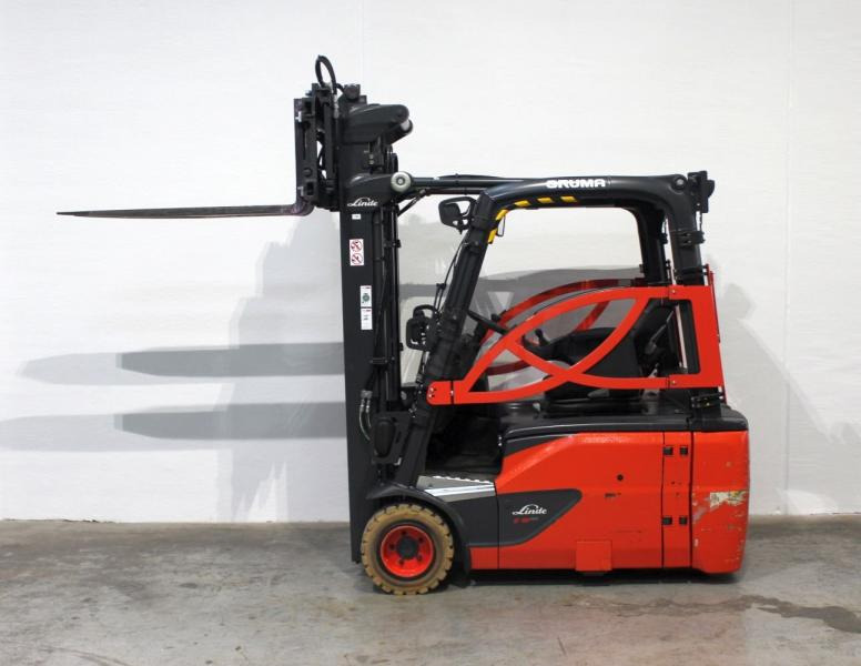 Linde E 18 L EVO 386-02 - Carretilla elevadora eléctrica: foto 5 Linde E 18 L EVO 386-02 - Carretilla elevadora eléctrica: foto 5