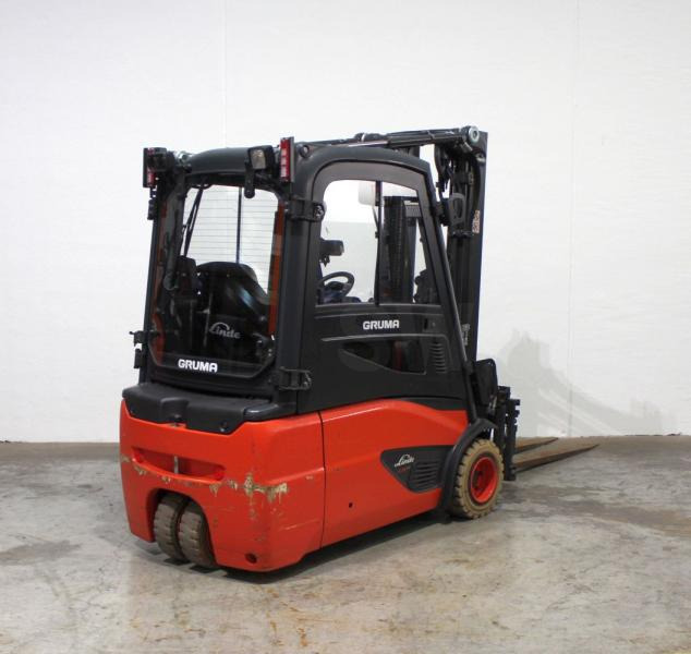 Linde E 18 L EVO 386-02 - Carretilla elevadora eléctrica: foto 3 Linde E 18 L EVO 386-02 - Carretilla elevadora eléctrica: foto 3
