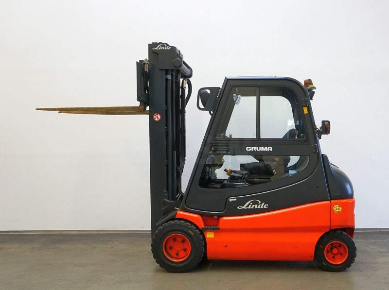 Linde E 25 EX S 336-31 - Carretilla elevadora eléctrica: foto 4 Linde E 25 EX S 336-31 - Carretilla elevadora eléctrica: foto 4