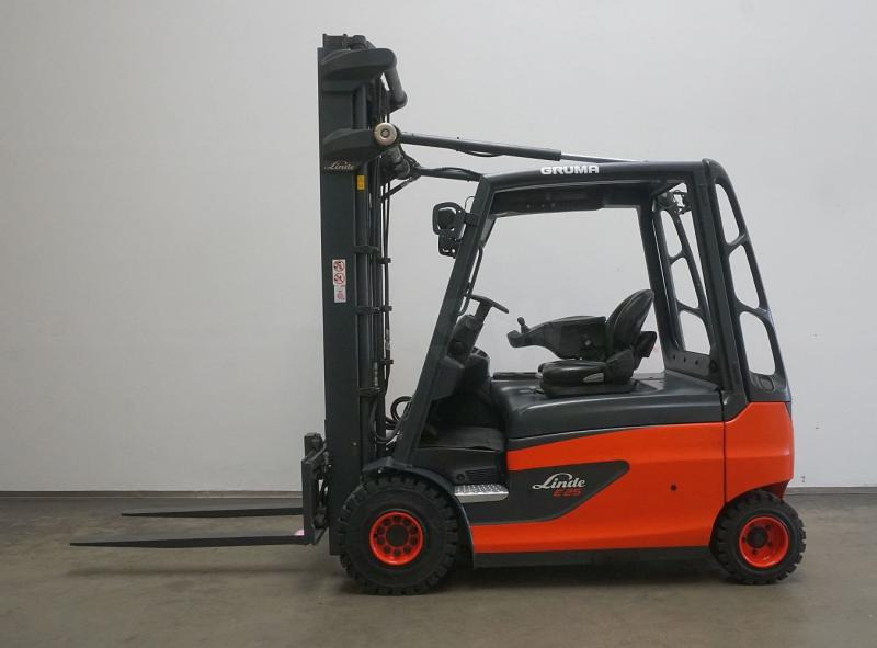 Linde E 25 L 387 - Carretilla elevadora eléctrica: foto 4 Linde E 25 L 387 - Carretilla elevadora eléctrica: foto 4