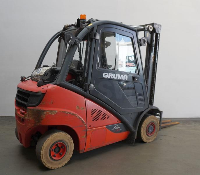 Linde H 25 T EVO 392-02 - Carretilla elevadora de gas: foto 2 Linde H 25 T EVO 392-02 - Carretilla elevadora de gas: foto 2