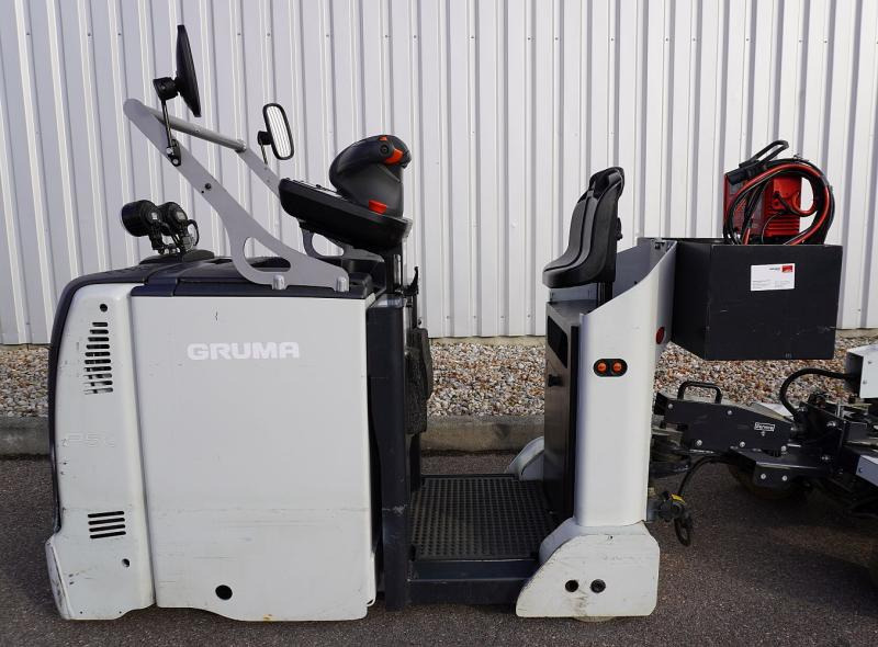 Linde P 50 C 1190 - Remolcadora: foto 4 Linde P 50 C 1190 - Remolcadora: foto 4