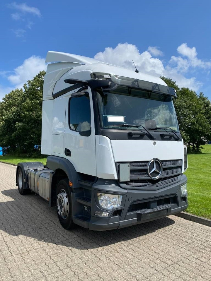 Mercedes-Benz Actros 1835 - Cabeza tractora: foto 2 Mercedes-Benz Actros 1835 - Cabeza tractora: foto 2