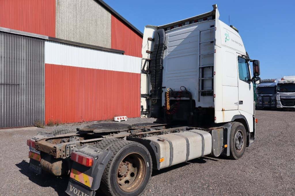 Volvo FH 440 4X2 serie 8147 - Cabeza tractora: foto 4 Volvo FH 440 4X2 serie 8147 - Cabeza tractora: foto 4