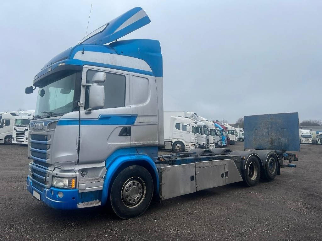Scania R580 LB 6X2*4 MNB Serie 4022 - Camión chasis: foto 1 Scania R580 LB 6X2*4 MNB Serie 4022 - Camión chasis: foto 1