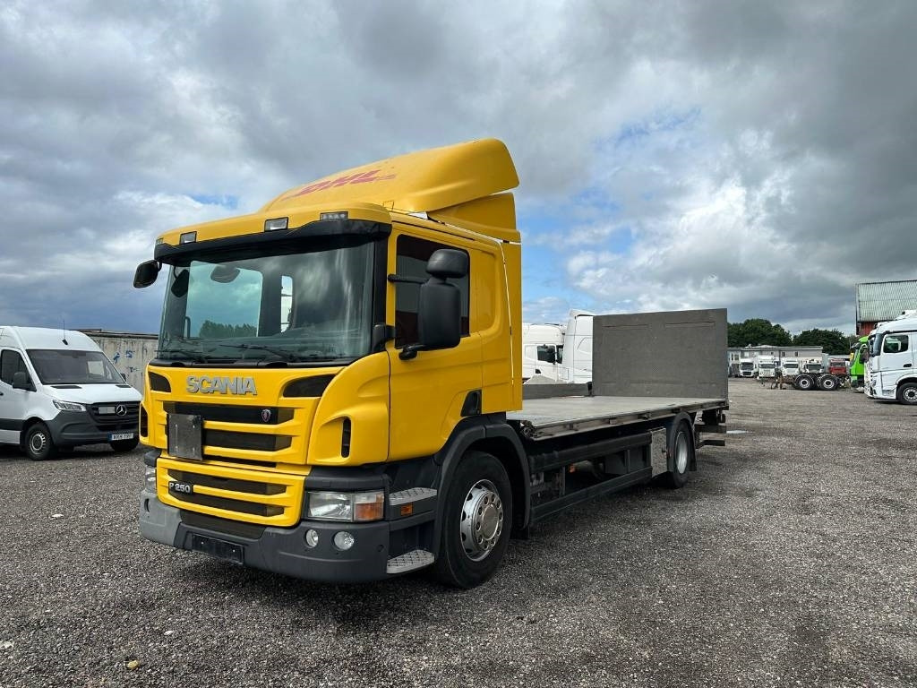 Scania SCANIA P250LB4X2MLB SERIE NR 05923 - Camión caja abierta: foto 1 Scania SCANIA P250LB4X2MLB SERIE NR 05923 - Camión caja abierta: foto 1