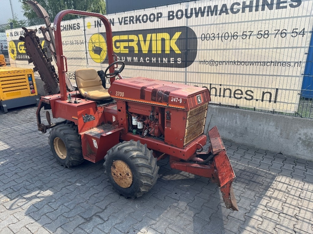 Ditch Witch 3700 DD - Zanjadora: foto 1 Ditch Witch 3700 DD - Zanjadora: foto 1