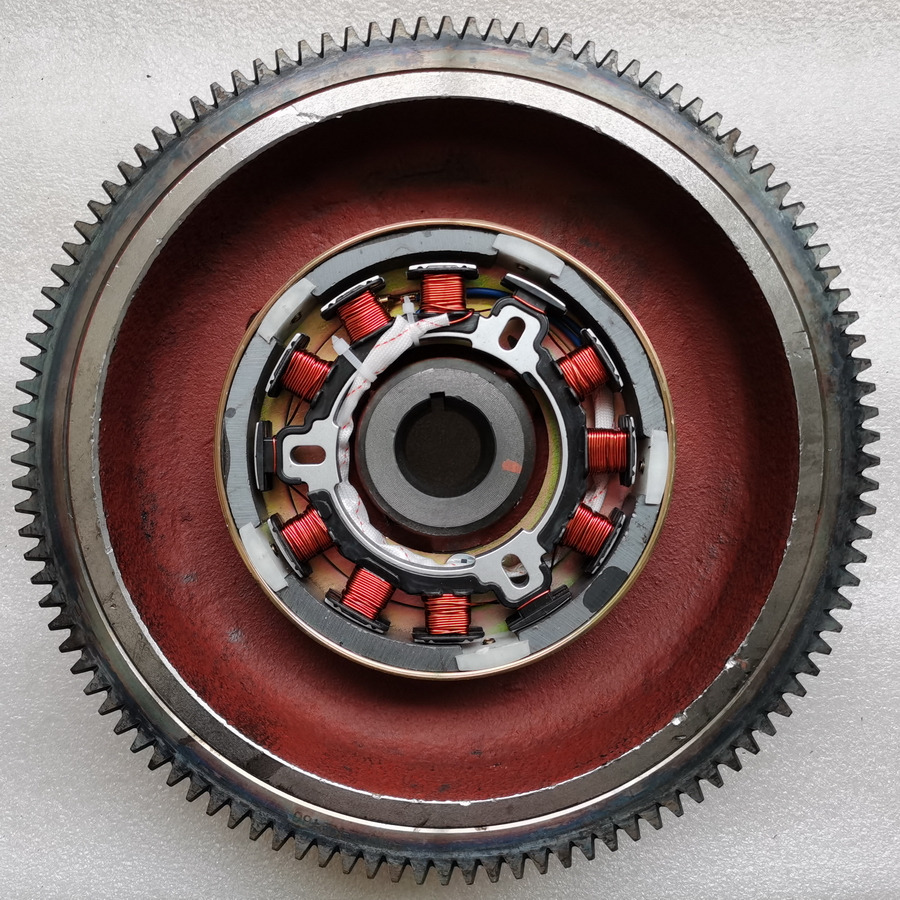 KOOP Genuine Electric Start Flywheel with Gear Ring - Volante de inercia para Cargadora de ruedas: foto 1 KOOP Genuine Electric Start Flywheel with Gear Ring - Volante de inercia para Cargadora de ruedas: foto 1