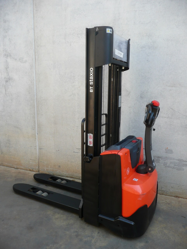 Apilador BT SWE 100: foto 1