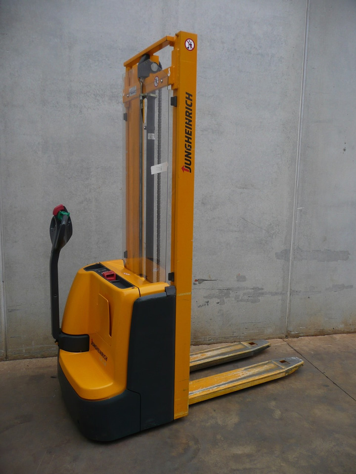 Jungheinrich EJC 110 360 ZT - Apilador: foto 3 Jungheinrich EJC 110 360 ZT - Apilador: foto 3