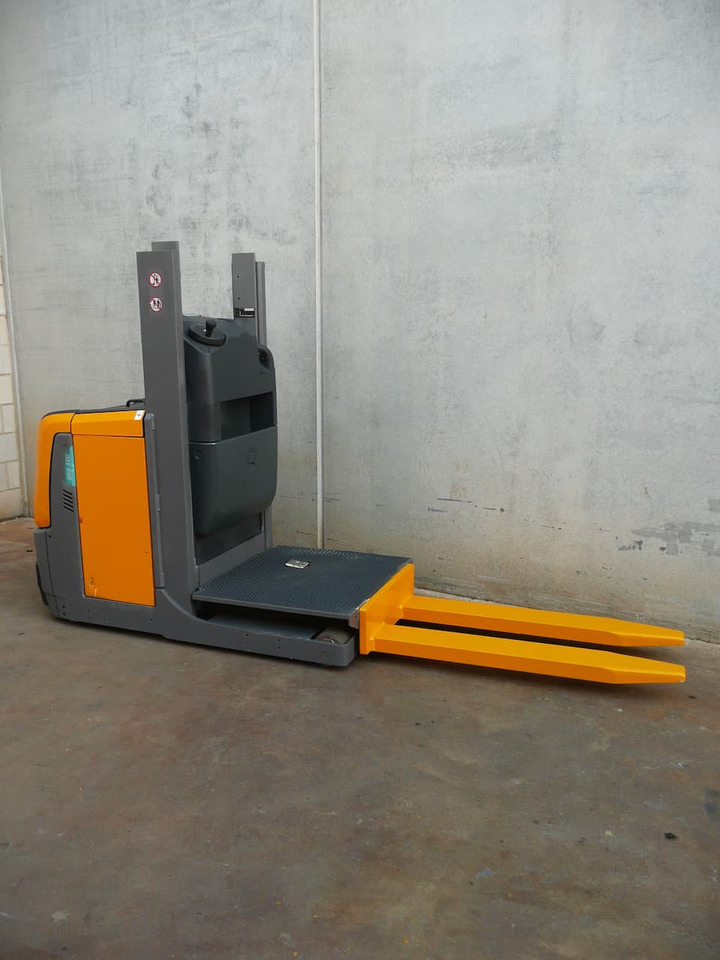 Jungheinrich EKS 110L 100E - Recoge pedidos: foto 4 Jungheinrich EKS 110L 100E - Recoge pedidos: foto 4