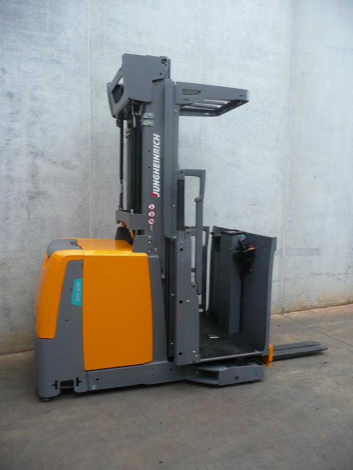 Jungheinrich EKS 310s Z+F 350 ZT - Recoge pedidos: foto 2 Jungheinrich EKS 310s Z+F 350 ZT - Recoge pedidos: foto 2