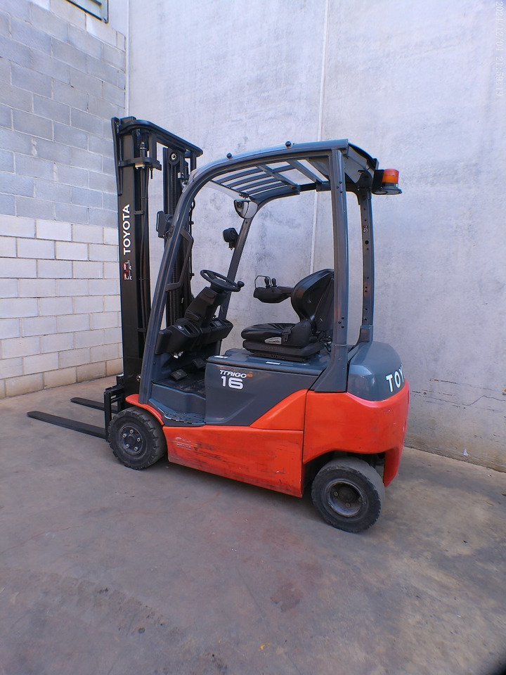 Toyota 8FBMK16T - Carretilla elevadora eléctrica: foto 4 Toyota 8FBMK16T - Carretilla elevadora eléctrica: foto 4