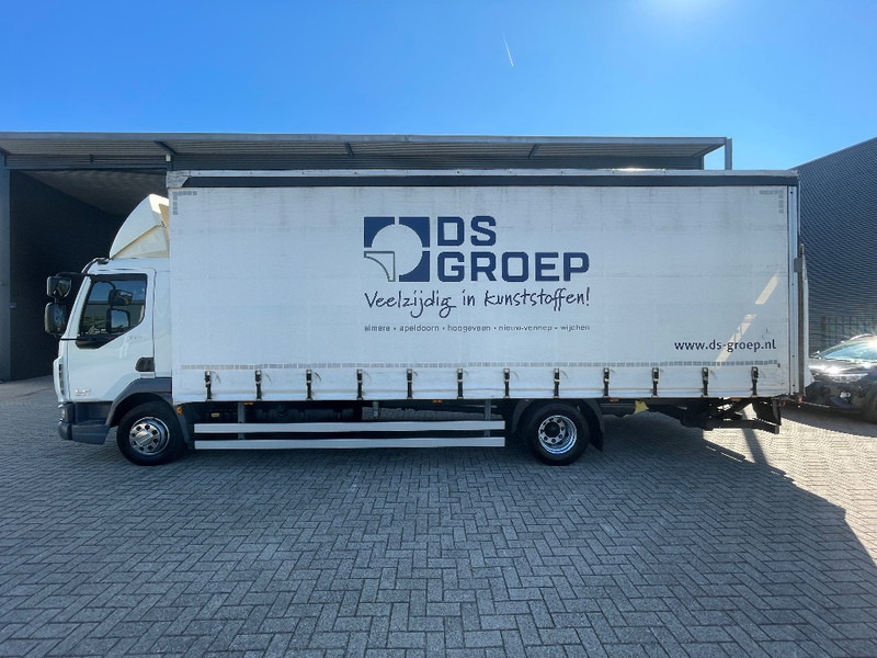 DAF LF220 - Camión caja cerrada: foto 1 DAF LF220 - Camión caja cerrada: foto 1