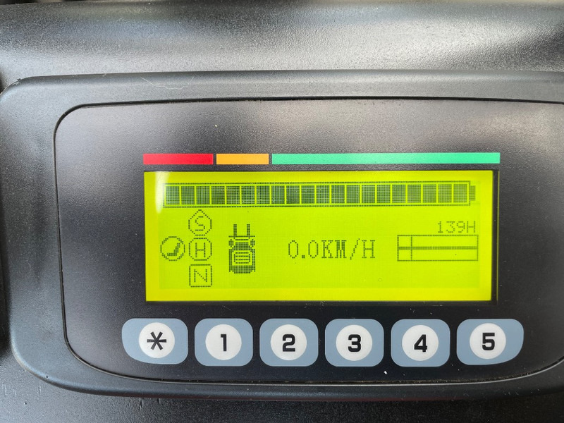 EP EFL 181 - Carretilla elevadora eléctrica: foto 4 EP EFL 181 - Carretilla elevadora eléctrica: foto 4