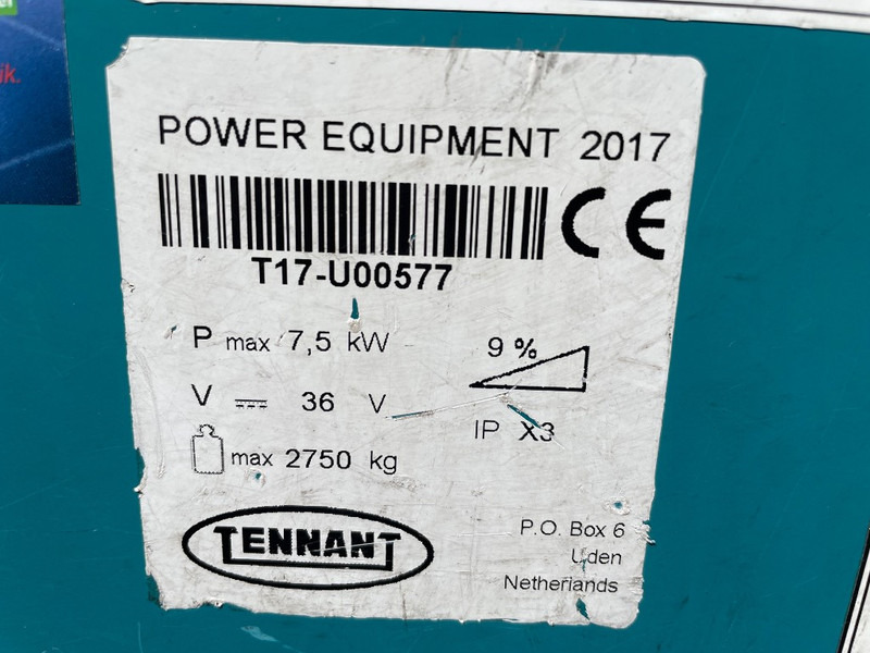 TENNANT T 17 SOLD - Barredora vial: foto 3 TENNANT T 17 SOLD - Barredora vial: foto 3
