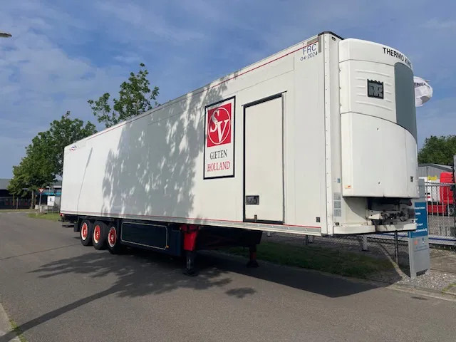 Schmitz Cargobull Frigo Thermoking SLX MOT 02-2026 - Semirremolque isotérmico: foto 3 Schmitz Cargobull Frigo Thermoking SLX MOT 02-2026 - Semirremolque isotérmico: foto 3