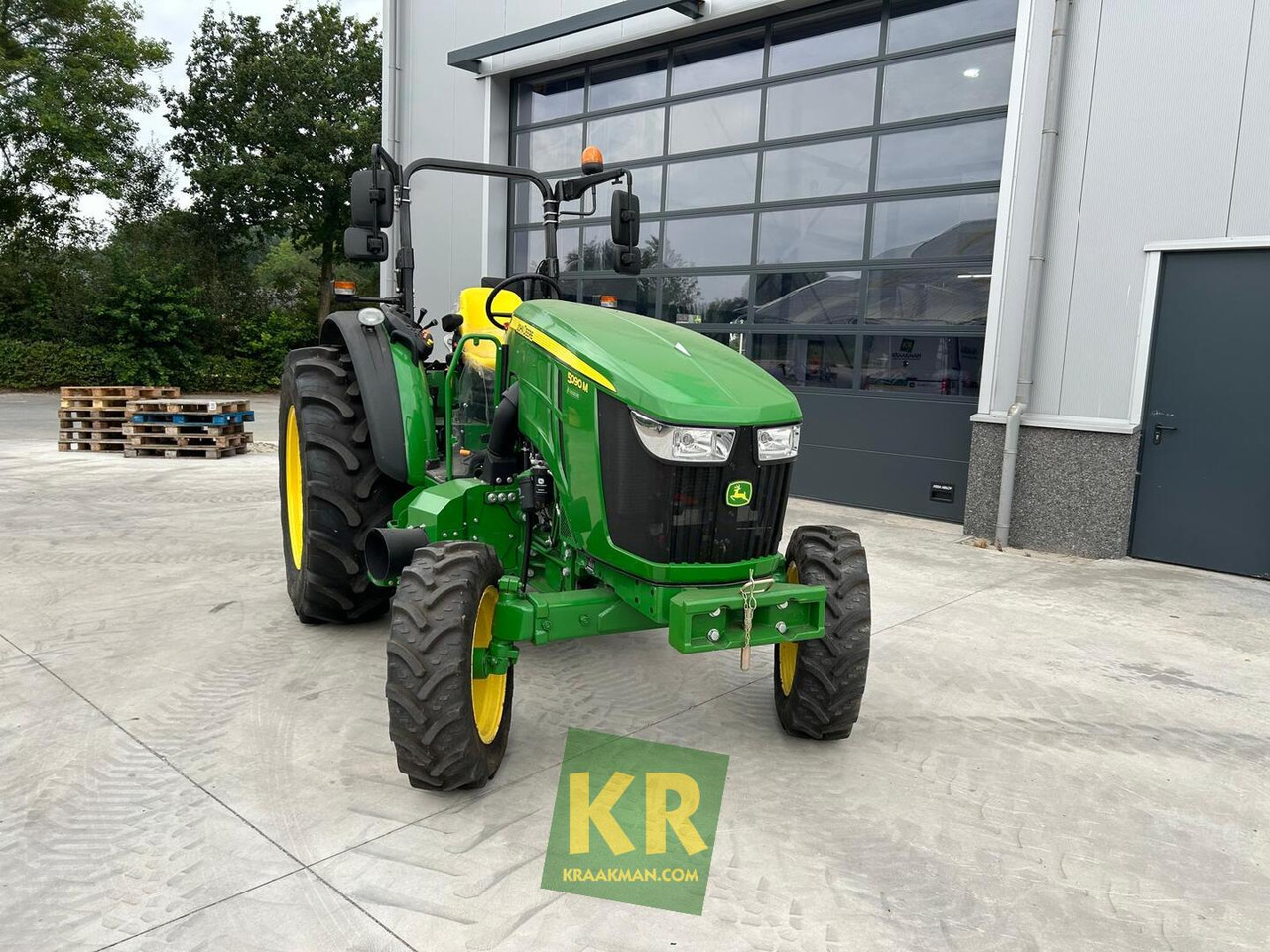 5090M John Deere - Tractor: foto 3 5090M John Deere - Tractor: foto 3