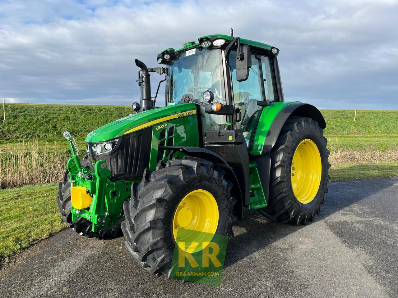 6120M John Deere - Tractor: foto 1 6120M John Deere - Tractor: foto 1