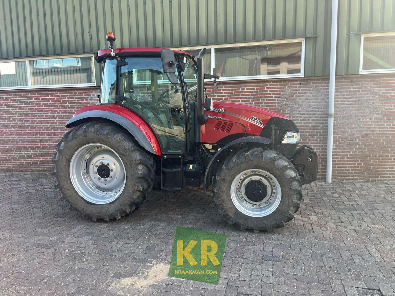 Farmall 120C Case IH International - Tractor: foto 1 Farmall 120C Case IH International - Tractor: foto 1