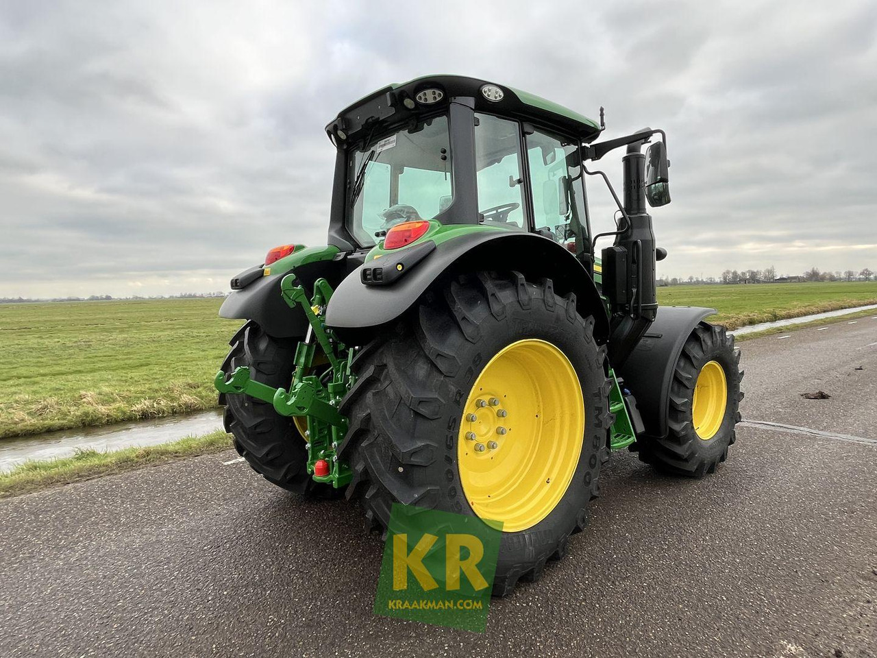 John Deere 6120M - Tractor: foto 5 John Deere 6120M - Tractor: foto 5
