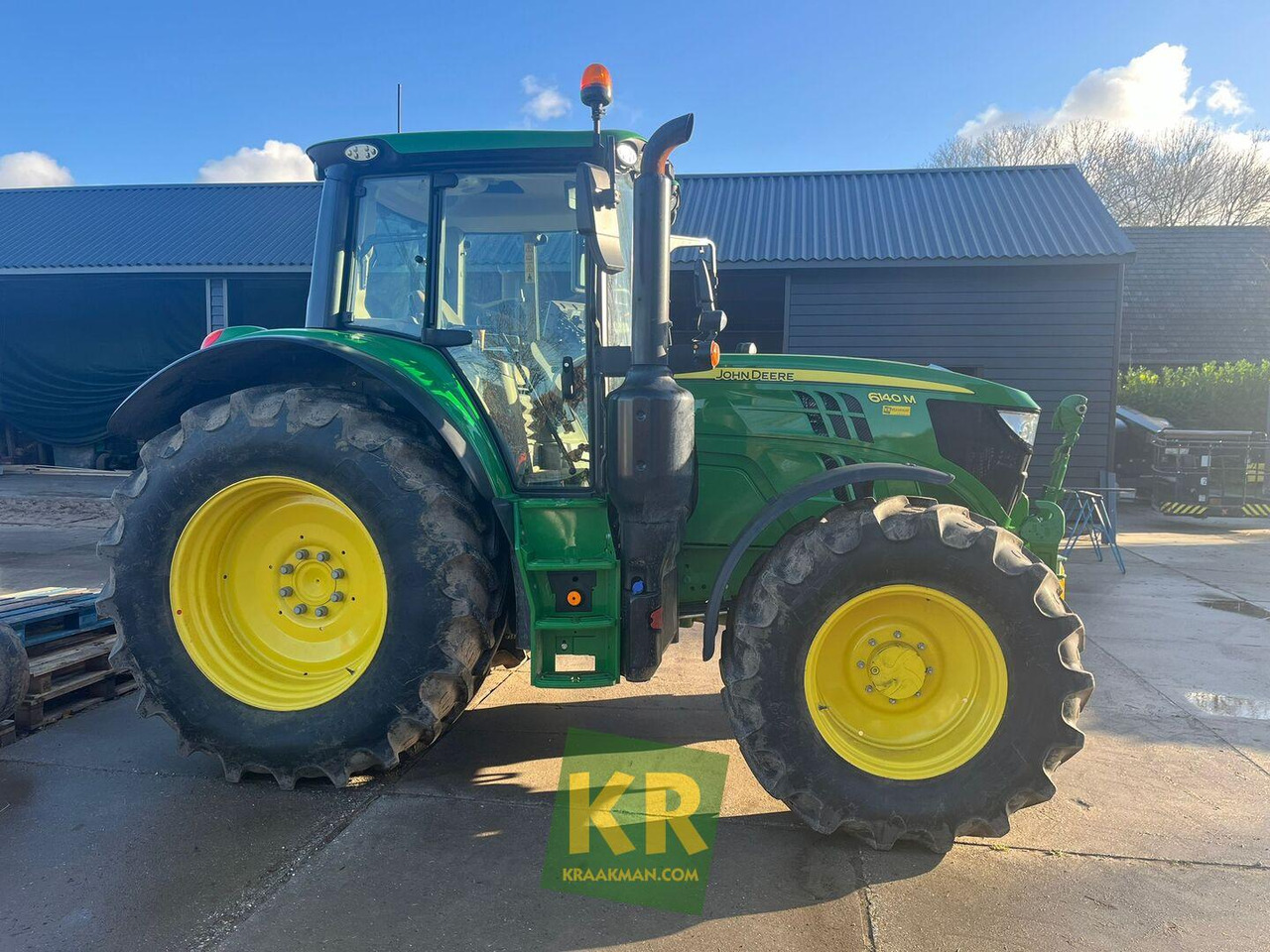 John Deere 6140M - Tractor: foto 1 John Deere 6140M - Tractor: foto 1