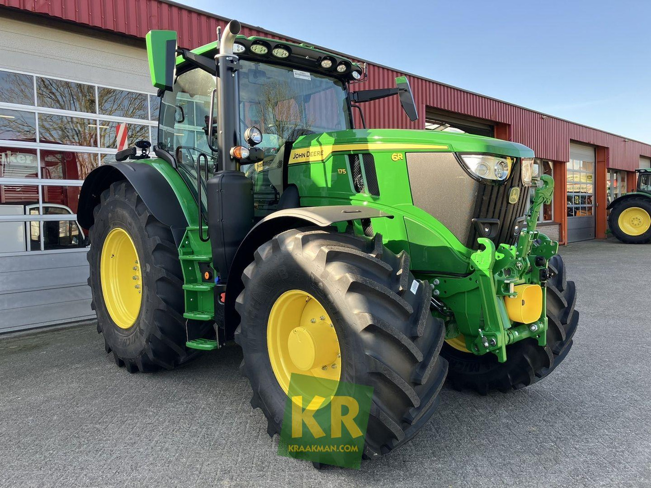 John Deere 6R 175 - Tractor: foto 2 John Deere 6R 175 - Tractor: foto 2