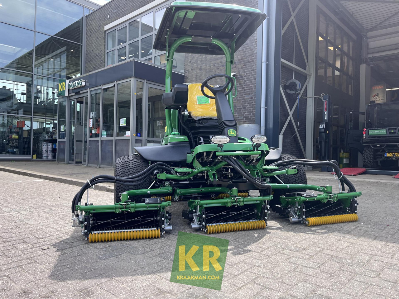 John Deere 8700A - Cortacésped: foto 1 John Deere 8700A - Cortacésped: foto 1