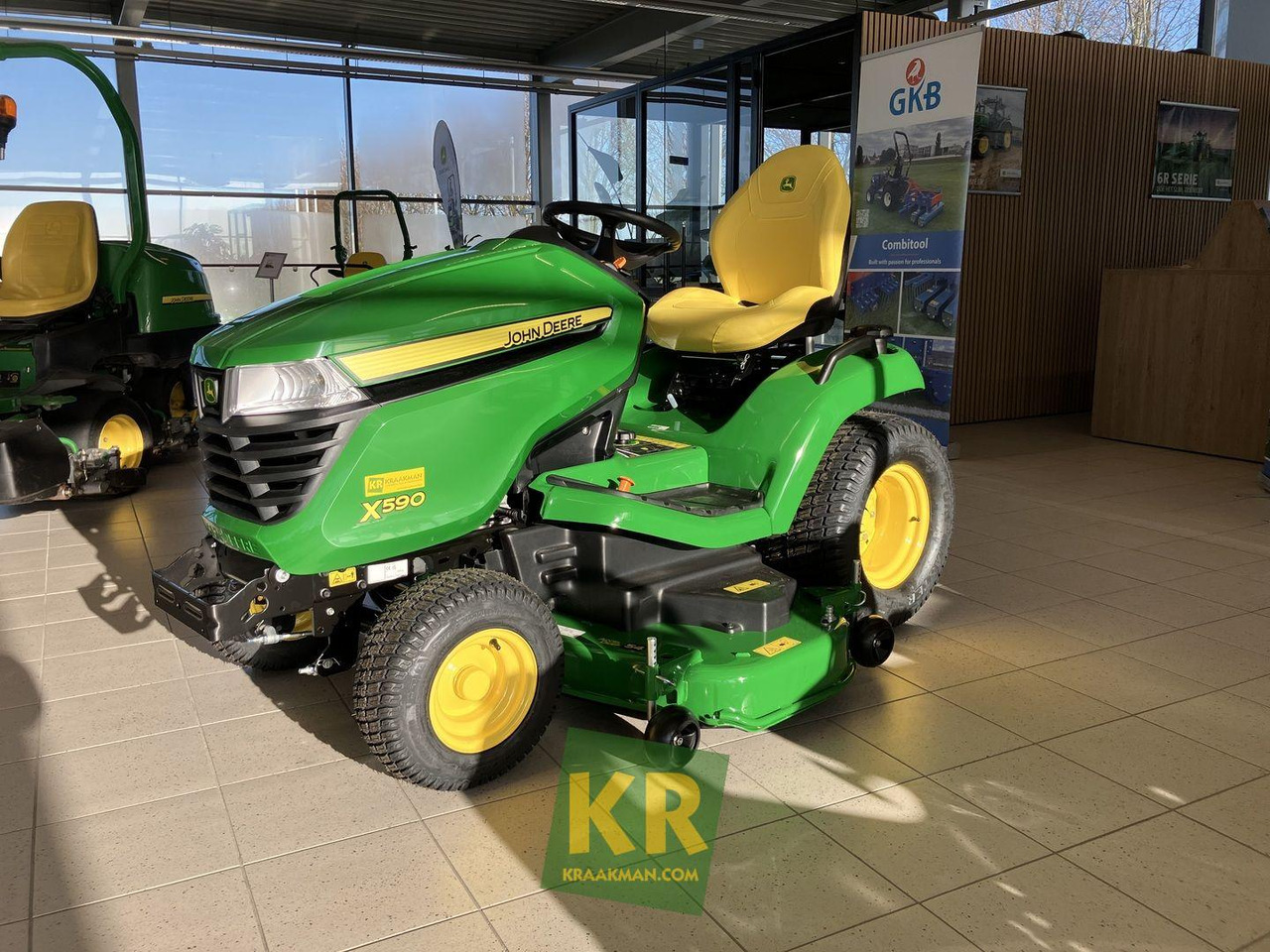 John Deere X590 - Cortacésped: foto 3 John Deere X590 - Cortacésped: foto 3