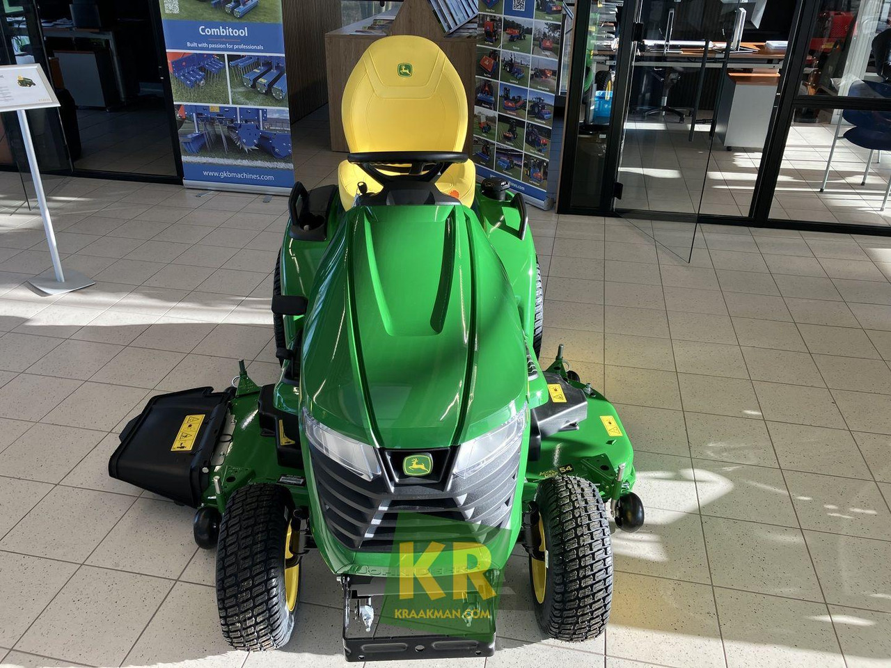 John Deere X590 - Cortacésped: foto 4 John Deere X590 - Cortacésped: foto 4