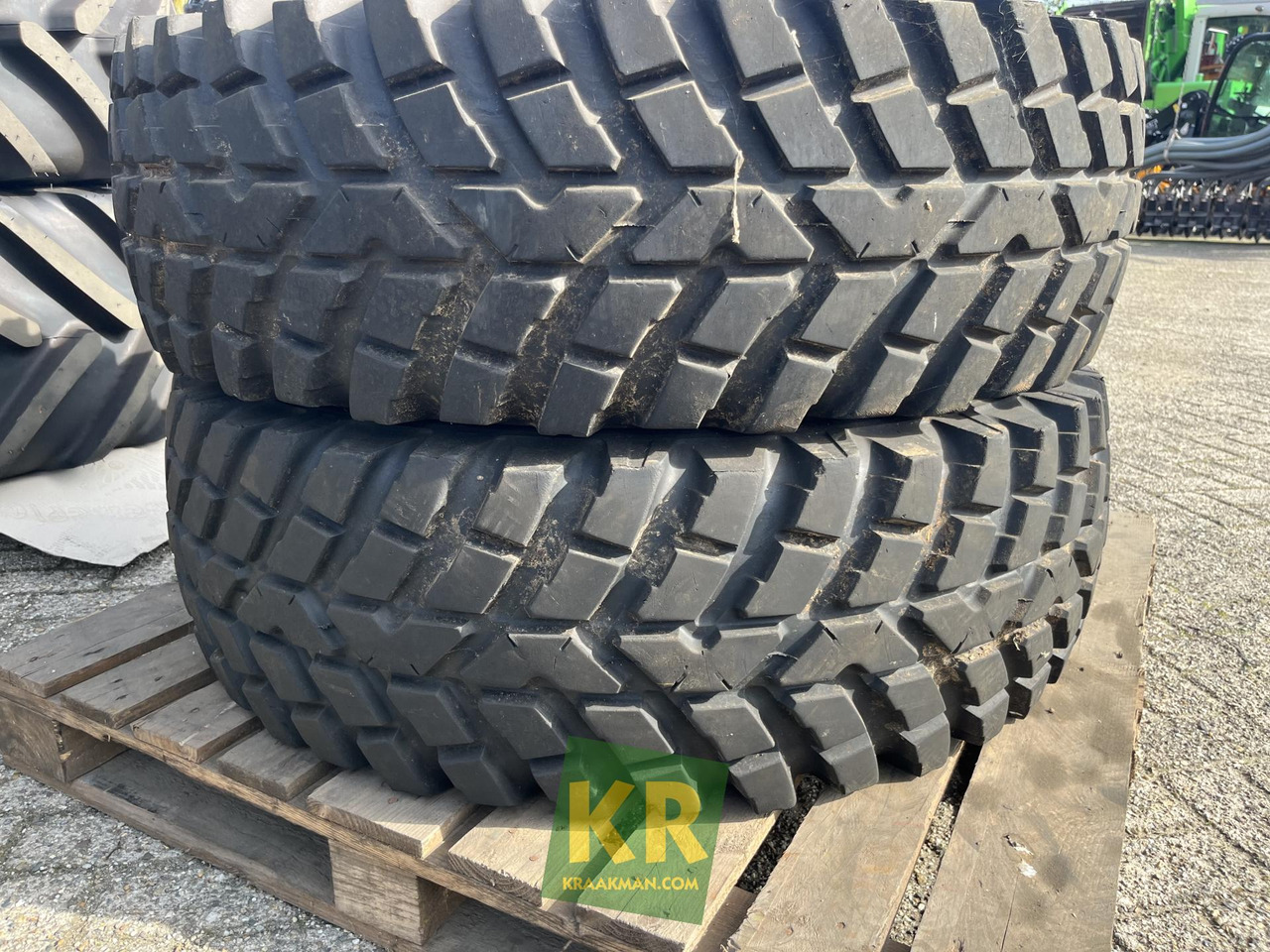 Nokian 360/80R24 Tri 2 Onbekend merk  - Neumático para Maquinaria agrícola: foto 2 Nokian 360/80R24 Tri 2 Onbekend merk  - Neumático para Maquinaria agrícola: foto 2