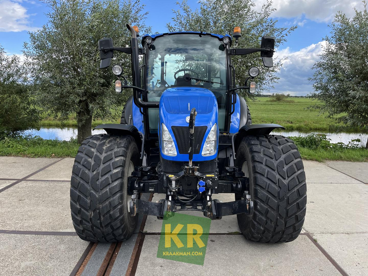 T5.95 New Holland - Tractor: foto 4 T5.95 New Holland - Tractor: foto 4