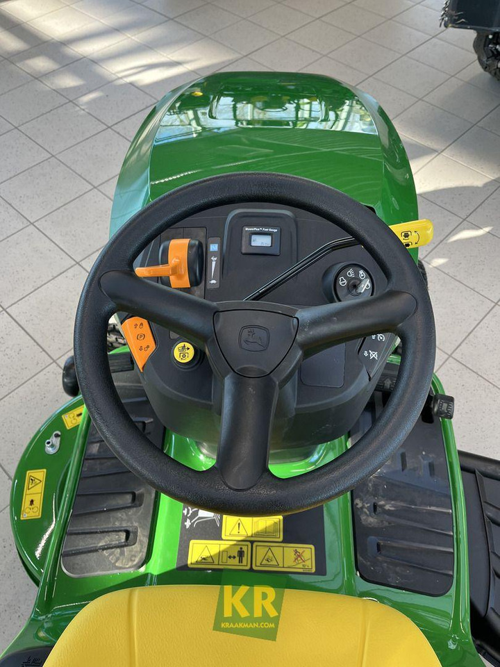 X127 John Deere - Cortacésped: foto 1 X127 John Deere - Cortacésped: foto 1