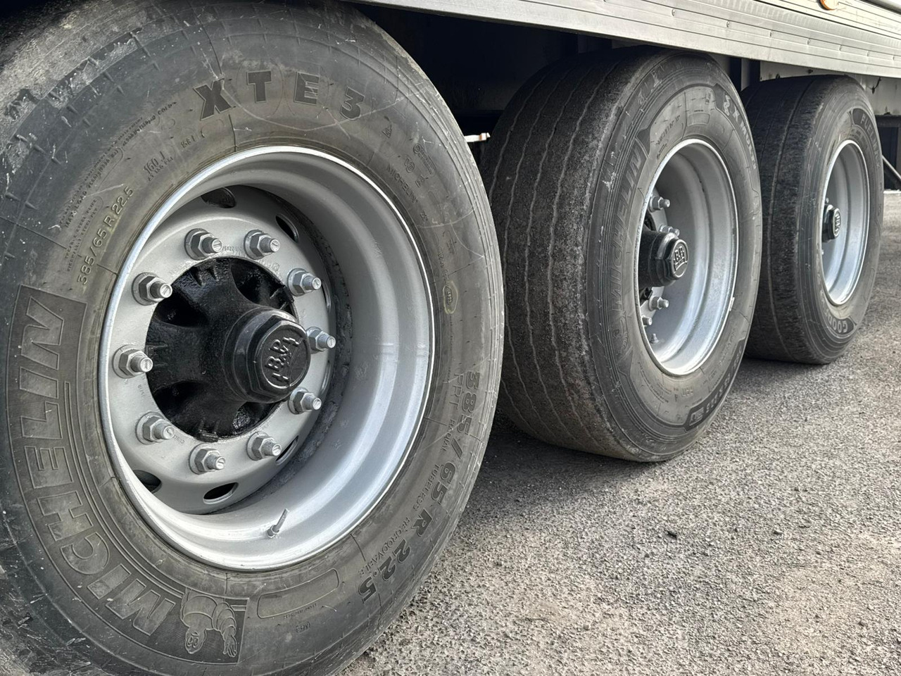 Semirremolque frigorífico Gray and Adams 2017 Vector 1550 – 201784: foto 6 Semirremolque frigorífico Gray and Adams 2017 Vector 1550 – 201784: foto 6