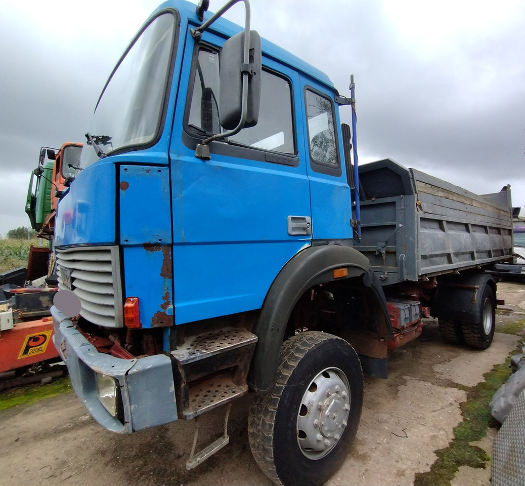 IVECO Magirus 170-25 AHW 4x4 - Camión volquete: foto 2 IVECO Magirus 170-25 AHW 4x4 - Camión volquete: foto 2