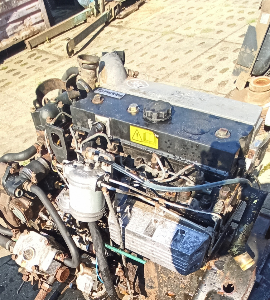 SILNIK Perkins AD 81006 - Motor y piezas para Otros maquinaria: foto 1 SILNIK Perkins AD 81006 - Motor y piezas para Otros maquinaria: foto 1