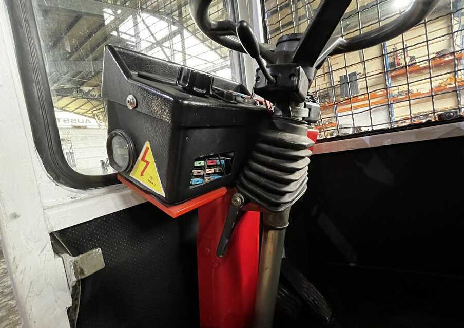 Fantuzzi SF30 - Carretilla de carga lateral: foto 4 Fantuzzi SF30 - Carretilla de carga lateral: foto 4