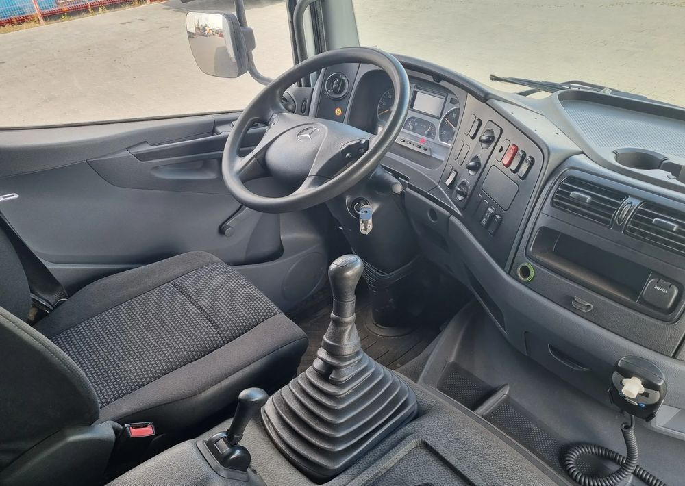 Camión frigorífico Mercedes-Benz Atego 1224: foto 6