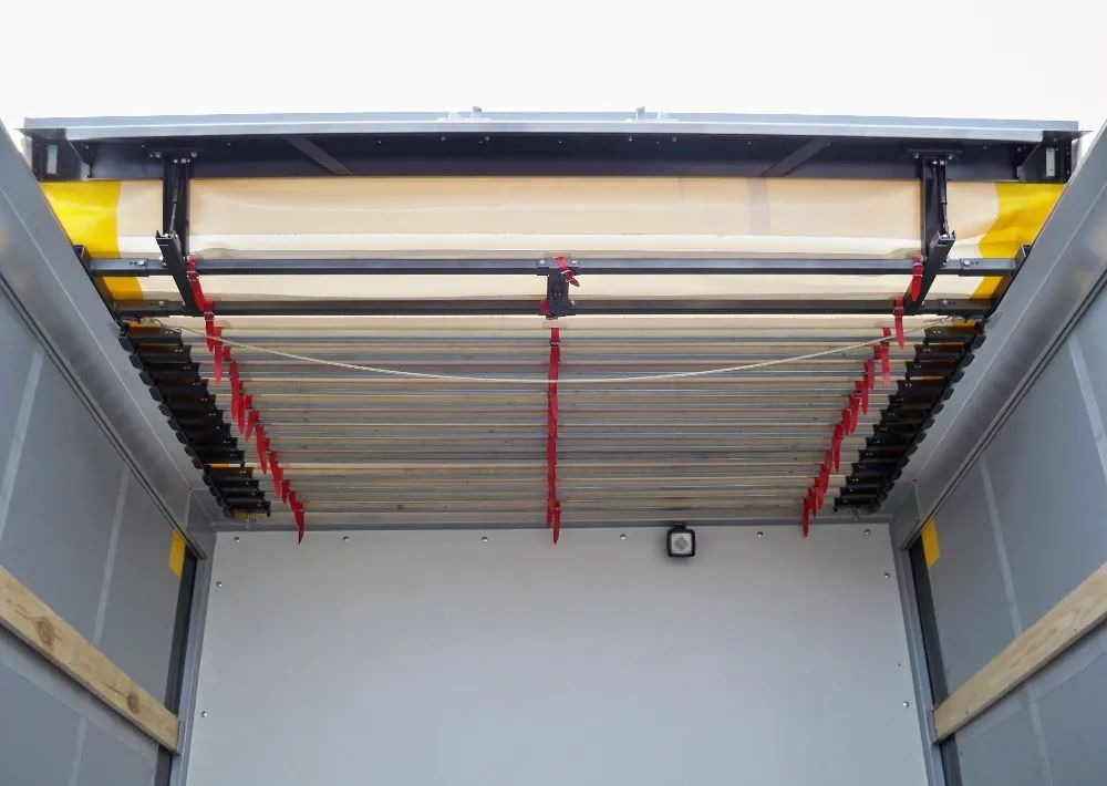 Nowa zabudowa firana - Recambio: foto 4 Nowa zabudowa firana - Recambio: foto 4