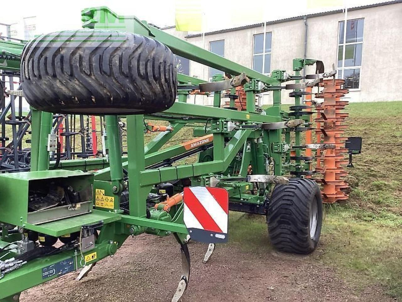 Amazone grubber cenius 5003-2tx - Cultivador: foto 1 Amazone grubber cenius 5003-2tx - Cultivador: foto 1