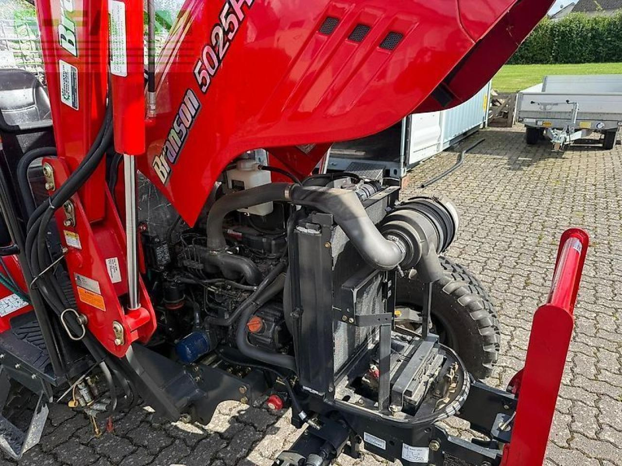 Branson 5025r mit frontlader und wetterschutzdach - Tractor: foto 5 Branson 5025r mit frontlader und wetterschutzdach - Tractor: foto 5
