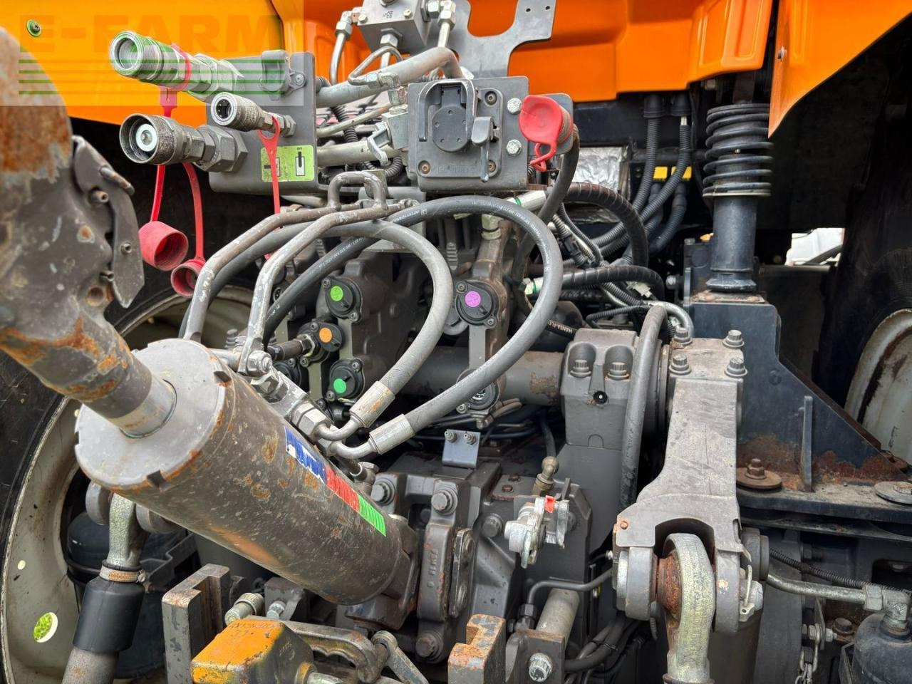 Tractor CLAAS AXION 920 with SCR: foto 26