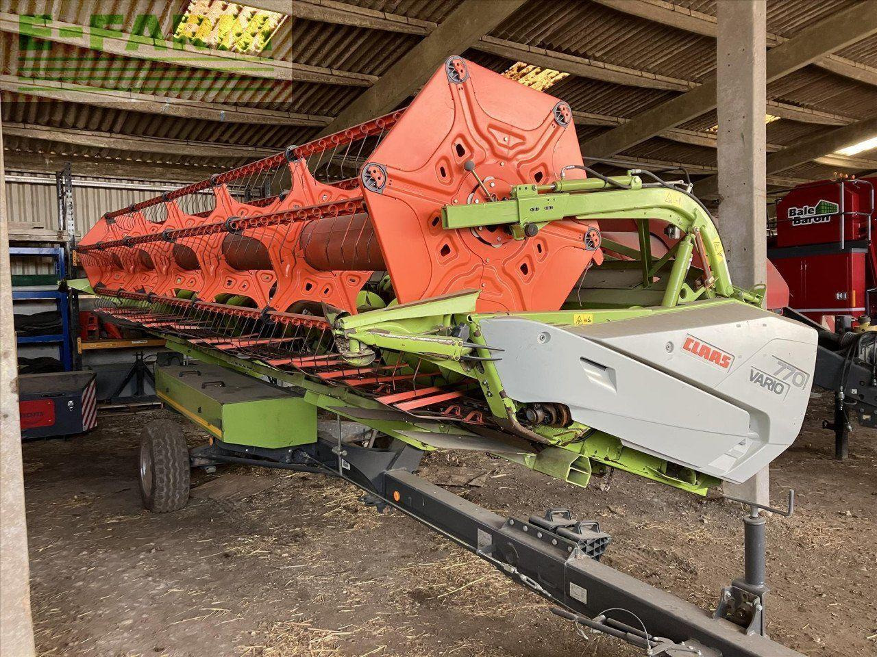 CLAAS LEXION 670 TT - Cosechadora de granos: foto 5 CLAAS LEXION 670 TT - Cosechadora de granos: foto 5