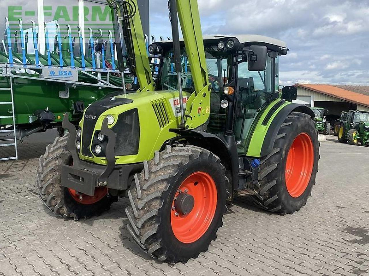 CLAAS arion 420 - Tractor: foto 3 CLAAS arion 420 - Tractor: foto 3