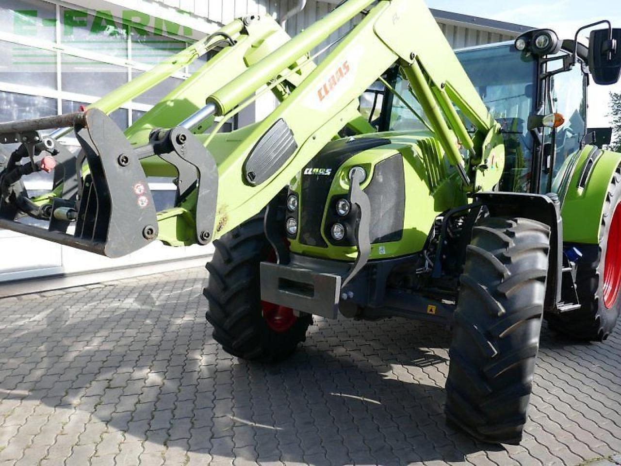 CLAAS arion 420 - Tractor: foto 2 CLAAS arion 420 - Tractor: foto 2