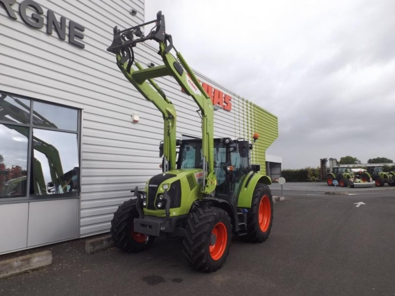 CLAAS arion 430 mr business - Tractor: foto 1 CLAAS arion 430 mr business - Tractor: foto 1